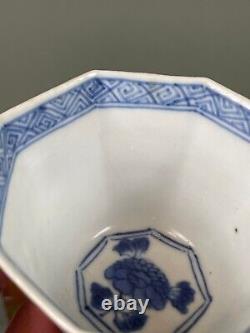 Bol à thé octogonal de grande taille avec soucoupe, épave du navire chinois de Vung Tau vers 1690.