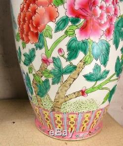 Couple Fine Qualité Grande République Chinoise Famille Rose Vases Oiseaux Paon 24