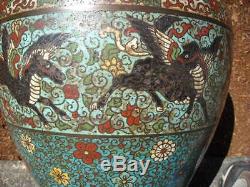 Exceptionnel Ancien Cloisonne Chinois Grand Vase Bronze Volant Chevaux Ailes