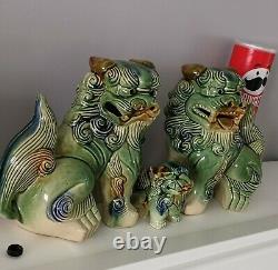 Extra Grand 9,5 Pouces Paire Antique Chinois Porcelaine Foo Chiens Famille De 3