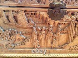 Extra Grand Chinois Camphor Wood Chest / Boîte À Couverture Avec Des Sculptures Abondantes