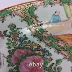 Grand 11in Antique Chinese Qing Platter Famille Rose Canton Médaillon
