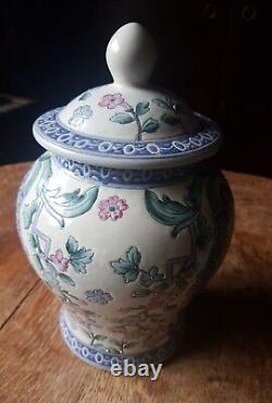Grand Ancien Pot De Gingembre De Porcelaine Chinoise Urn H. F. P Macau
