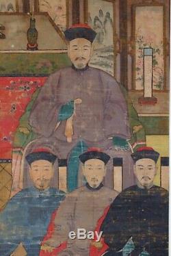 Grand Antique Ancêtre Chinois Portrait Peinture Sur Rouleau De Tissu, 19ème Siècle