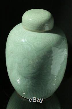 Grand Antique Dynastie Qing Chinois Relief Décoré Céladon Pot Glacé Withlid