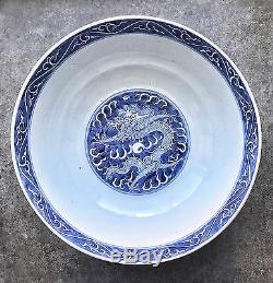 Grand Bol À Dragon Bleu Et Blanc En Porcelaine Antique