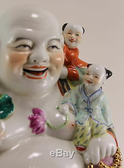 Grand Bouddha Riant En Porcelaine De Chine Famille Rose Antique W. Enfants Marqués