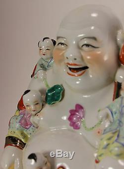 Grand Bouddha Riant En Porcelaine De Chine Famille Rose Antique W. Enfants Marqués
