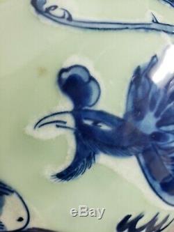 Grand Chinoise Porcelaine Bleu Et Blanc Vase Dragon & Phoenix Design