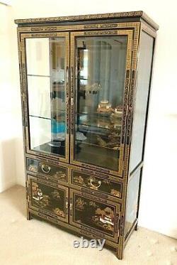 Grand Meuble Chinois Noir Laqué Chinerie Display Cabinet 68 Ins Tall