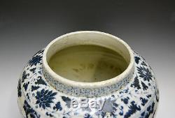 Grand Ming Style Chinois Bleu Et Blanc Figure Porcelaine Pot