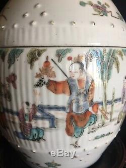 Grand Pot De Roses De Famille Famille En Porcelaine Antique Du Xixe Siècle, Époque Tongzhi