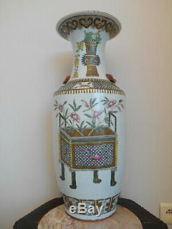 Grand Vase Chinois Antique Avec Une Décoration D'antiquités // 19ème Siècle
