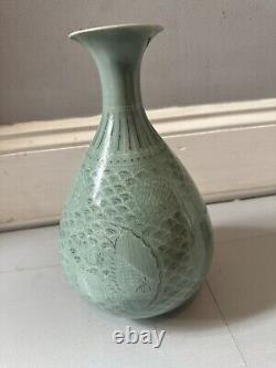 Grand ? Vase en céladon craquelé antique