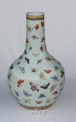 Grand Vintage Chinois Famille Rose Vase Papillons En Porcelaine Émaillées