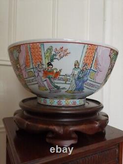 Grand bol chinois vintage représentant une scène et une décoration florale