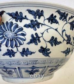 Grand bol en porcelaine antique chinoise. Dia 14 pouces