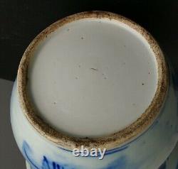 Grand pot en porcelaine chinoise Zhadou bleue et blanche antique de 20 cm de hauteur