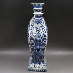 Grand vase Qing Dynasty à cinq cols en porcelaine bleu-blanc de tuliper de crocus chinois
