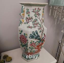 Grand vase hexagonal chinois avec paon de 40 cm de haut