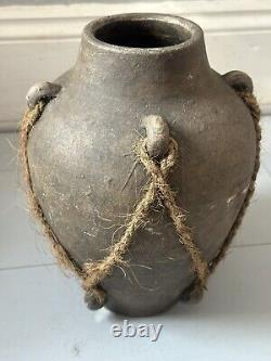 Grand vase/pot antique de la dynastie Qing en Chine, très unique et lourd