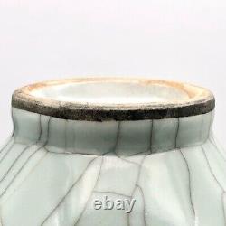 Grande Antique Chinese Ge Type Kiln Fine Vase Or Fil Fil De Fer Crackle Glaze