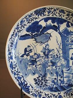 Grande Assiette En Porcelaine Bleue Et Blanche De Chine, Fin De La République Des Qing 17