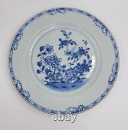 Grande Assiette en Porcelaine Antique Chinoise Kangxi ou Yongzheng de 11 3/8 (28.89 cm)