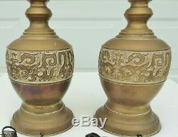 Grande Paire Antique / Vtg Asiatique Chinois 28 En Laiton Massif Bronze Repousse Lampes De Table
