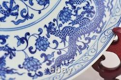 Grande Porcelaine Chinoise Dragon à Cinq Griffes de 38 cm Marquée en Bleu Qianlong