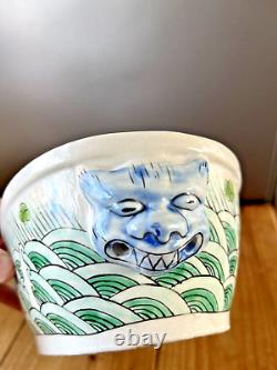 Grande Porcelaine Chinoise Famille Verte Canard Sur le Nid Pot Avec Couvercle Chien Fu Dragon