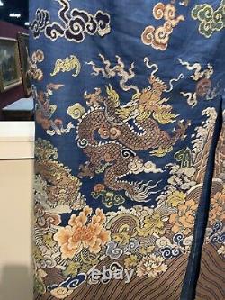 Grande Robe Chinoise Bleue De Dragon De Soie De Kesi (pertes)