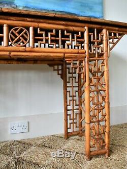 Grande Table Console De Bureau Latérale En Bambou De Style Chinois Oriental, Milieu Du Xxe Siècle