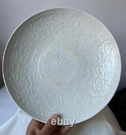 Grande assiette en porcelaine chinoise ancienne. Dingyao de la dynastie Song