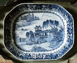 Grande et impressionnante 16 1/2 plat de viande en porcelaine chinoise Qianlong