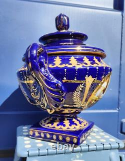Grande poterie d'un vase d'urne de temple en porcelaine de style Art Nouveau chinoise de SATSUMA ancienne
