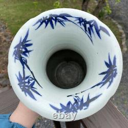 Large Antique Chinois 18ème 19ème C. Qing Porcelaine Phoenix Tail Blue White Vase