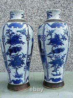 Paire Antique De Chinois Crackle Porter Des Vases Bleus Et Blancs Grand Signé