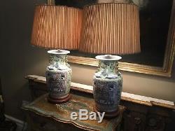 Paire De Grand Antique Vintage Chinois En Porcelaine Lampes De Table