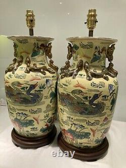 Paire De Grandes Lampes De Table Chinoises Antiques De Chinoiserie De Cru