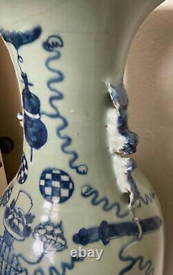 Paire Grand Antique Chinese Blue - Blanc Celadon Porcelaine Baluster Vases 23