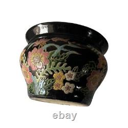 Pot de fleurs chinois grand noir rare et unique à motifs multicolores sculptés à la main, antique.