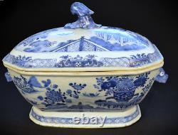 Rare Chinoiserie de Chine Exportation bleue et blanche Qianlong - Très grande soupière (1736-95) 14