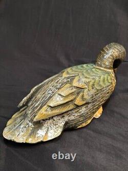 Sculpture de canard chinois en bois sculpté polychrome doré antique unique et de grande taille
