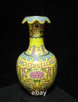 Très Grand Vase Chinois Antique Peint À La Main En Porcelaine Marqué Qianlong