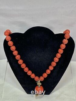 Très grand collier de perles SHOU en cinabre chinois ancien et sculpté