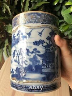 Un Rare Chinois Qianlong Période D'exportation En Porcelaine Bleu Et Blanc Gilt Grande Tasse