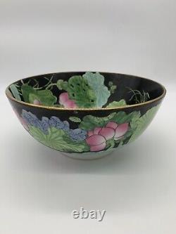 Un magnifique bol en porcelaine de Chine ancienne à motif de chou et à grande famille noire d'exportation