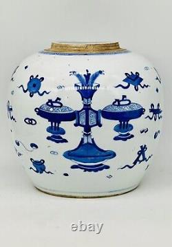 Un très beau grand pot/vase chinois bleu et blanc. 19ème siècle.