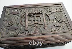 Une Belle Et Grande Antiquité Chinoise Orientale En Bois Sculpté Box C. 1900+